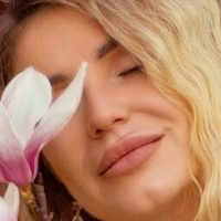 Mrs_Leosz Nue