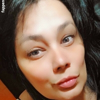 naomiloana Nue