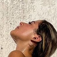 Nathalia Valente Nue