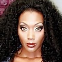 Nyomi Banks Nue
