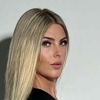 Pia Wagner Nue