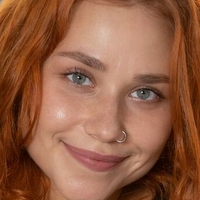 Polly Flame Nue