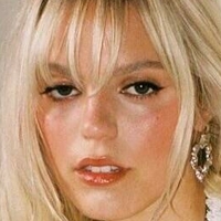 Renee Rapp Nue