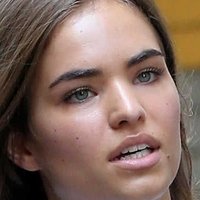Robin Holzken Nue