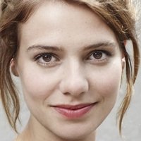 Sallie Harmsen Nue