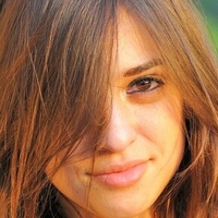 Sara Times Nue