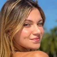Sasha Ferro Nue