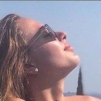 Sophia Floersch Nue