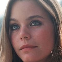 Susan Dey Nue