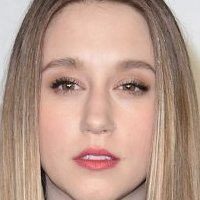 Taissa Farmiga Nue