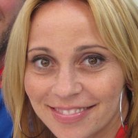 Tara Strong Nue