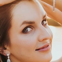 Theresa Mitchell Nue