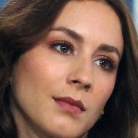 Troian Bellisario Nue