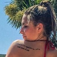 Valentina Blason Nue