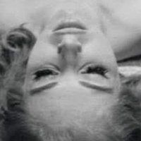 Vicki Carbe Nue
