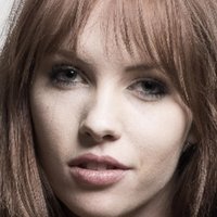 Vivian McCall Nue