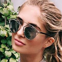 Xenia Van Der Woodsen Nue