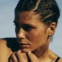 Zoe Brossy Nue