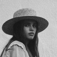 Zoe Mantzakanis Nue